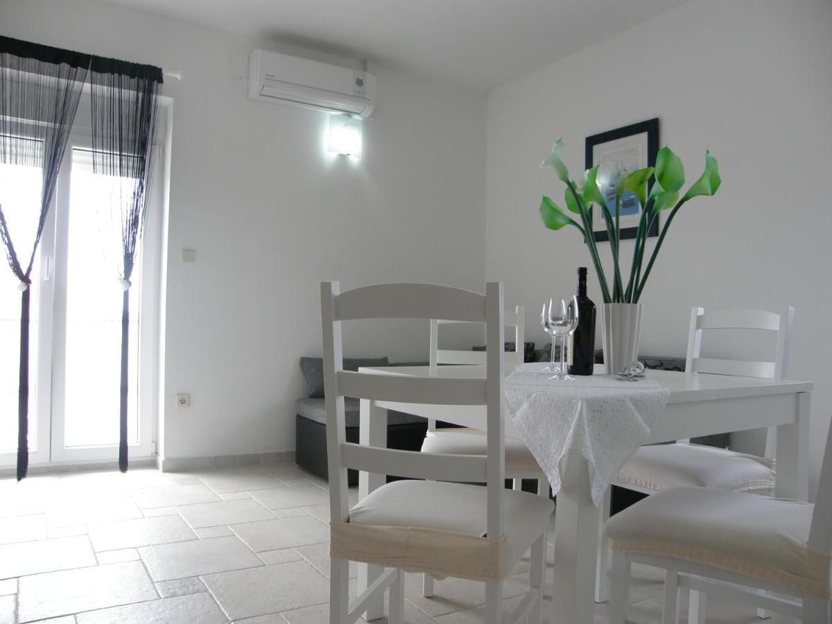Apartments Belegrata ビオグラード・ナ・モル 部屋 写真